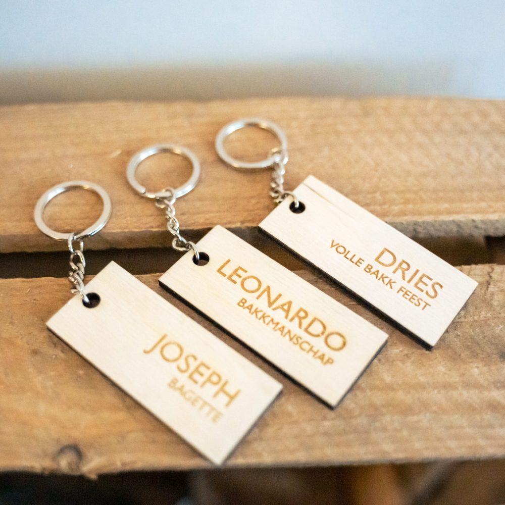 sleutelhanger hout gepersonaliseerd