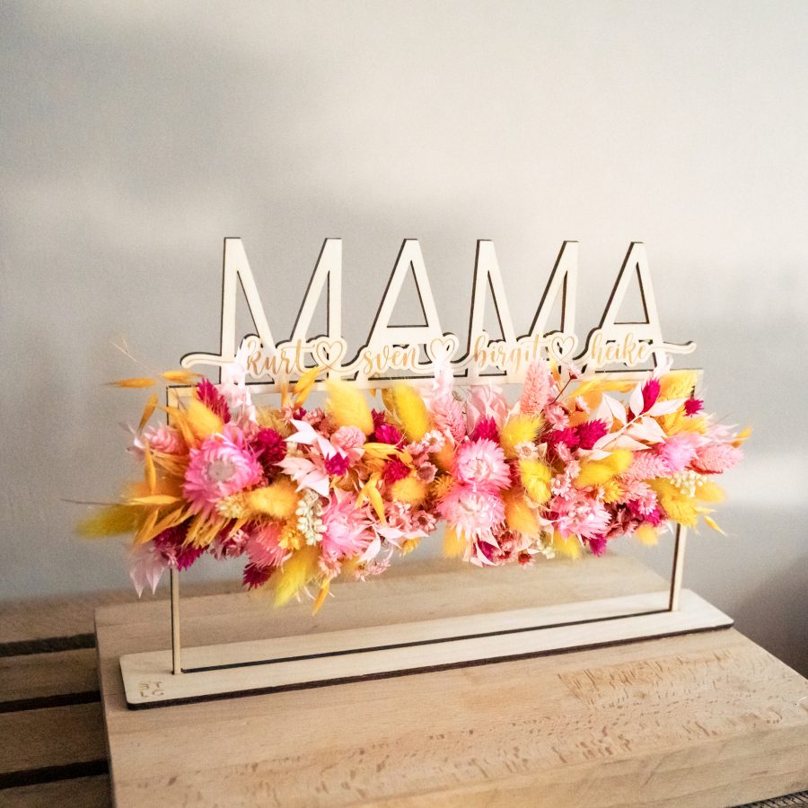 Houten naam op voetje "MAMA" met droogbloemen - met gegraveerde namen (MOEDERDAG CADEAU) - Afbeelding 11